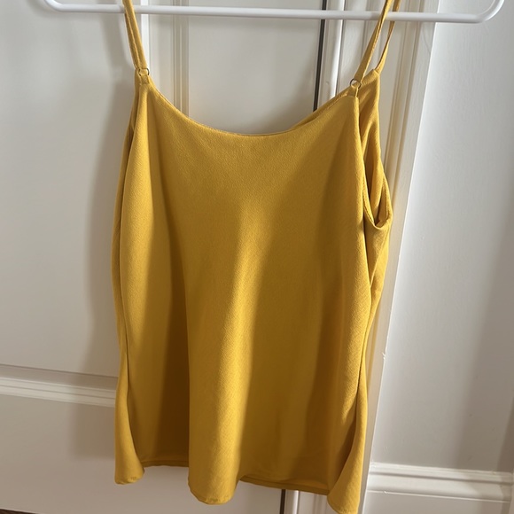 Blouse/Tank Top - Picture 2 of 3